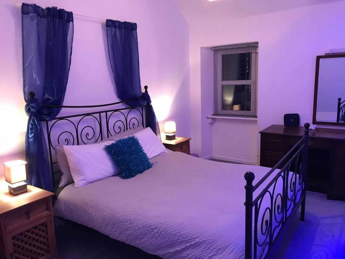 Vollie House With Hot Tub, Sauna & Log Burner Penpont Bagian luar foto